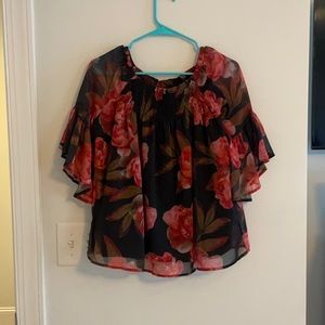 Floral Work Blouse Size small. Never Worn